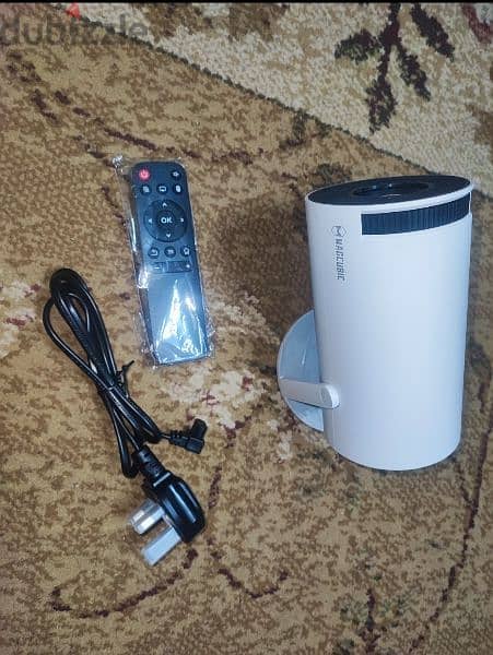 بروجيكتور Smart projector HY300 2