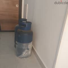 ٢ انبوبة بوتاجاز . . 2Gas cylinder