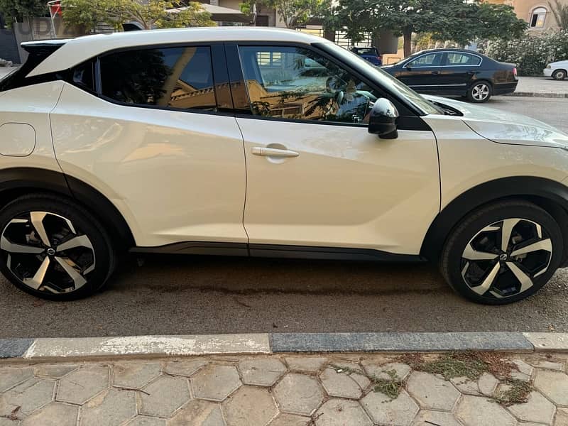 Nissan Juke 2022 4