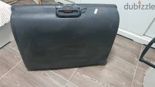 carlton luggage شنطة سفر للبيع كارلتون