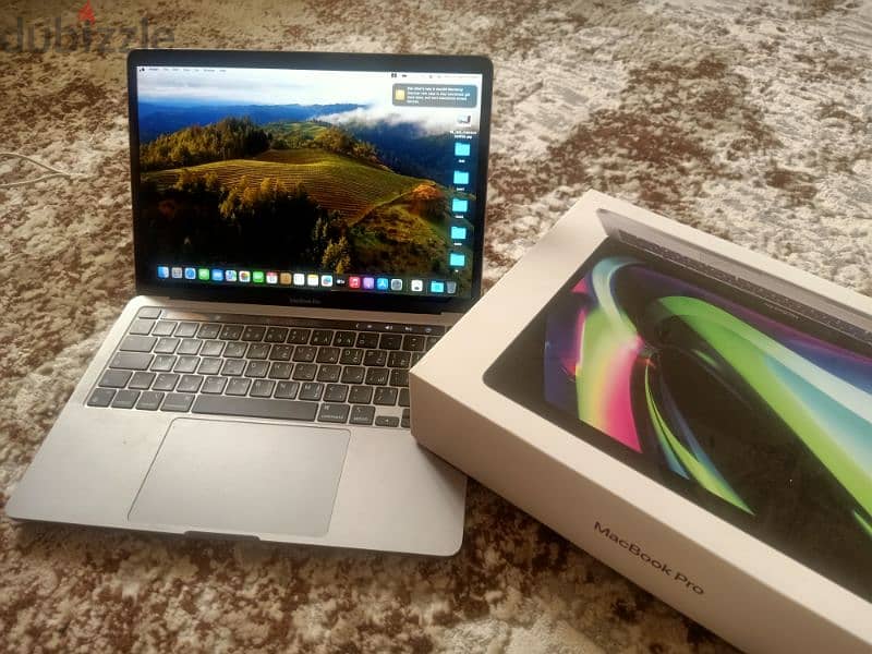 MacBook Pro M1 512 بجميع مشتملاته 2