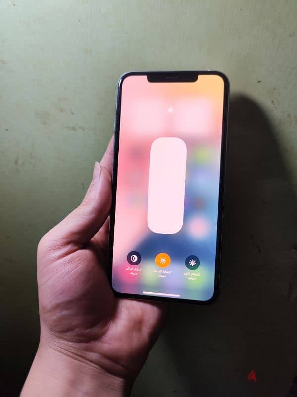 Iphone 11 pro max    ايفون 11 برو ماكس 
256 G  88 B 5