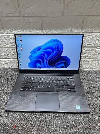 DELL Precision 5520