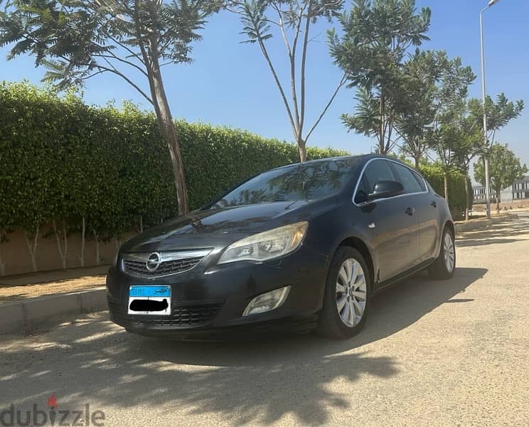 Opel Astra Hatchback 2012 for sale أوبل استرا 1