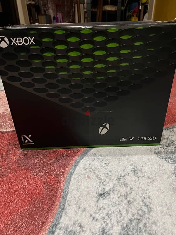 Xbox Series X with 2 years game pass 4