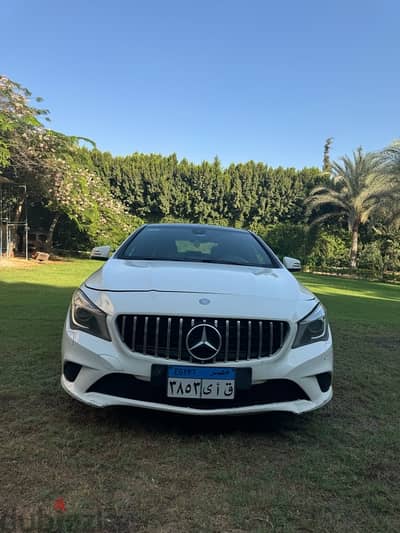 Mercedes-Benz CLA 180 2015