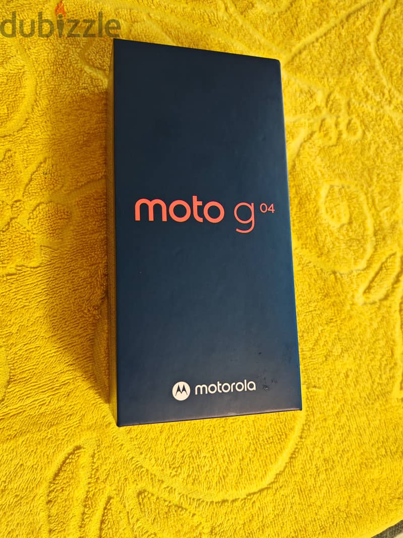 للبيع تليفون جديد متبرشم لم يستخدم رام 8 ذاكره 128 moto g04 sealed 8