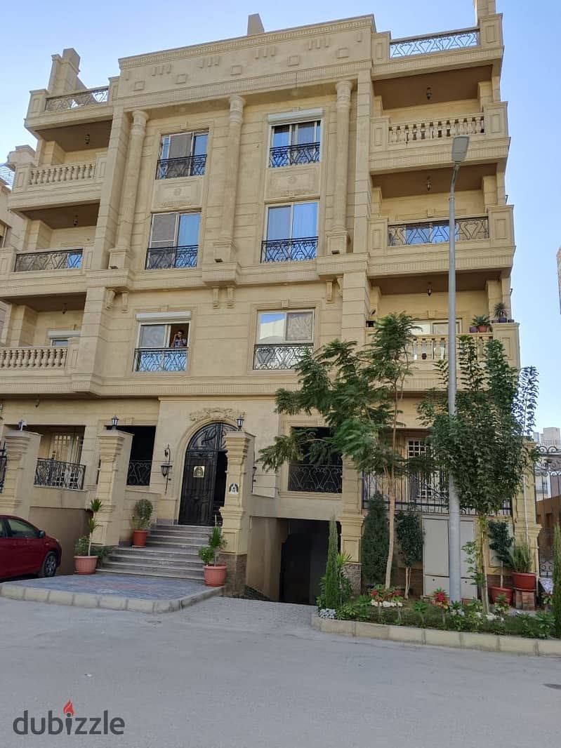 شقة 180م للبيع بيت الوطن زايد بجانب كمبوند royal city وامام كمبوند Dorra . Emaar 0