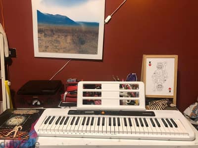 Casiotone CT-S200 barely used like new