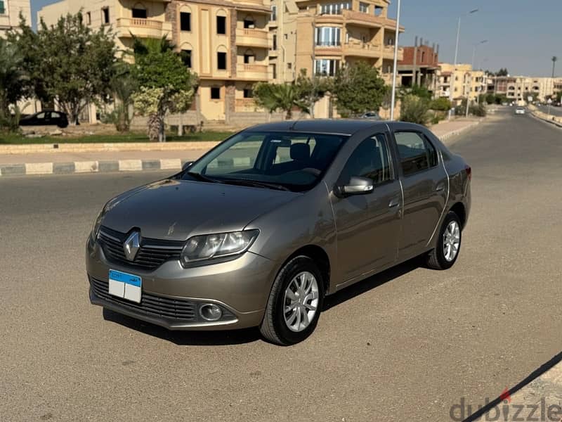 Renault Logan 2015 1