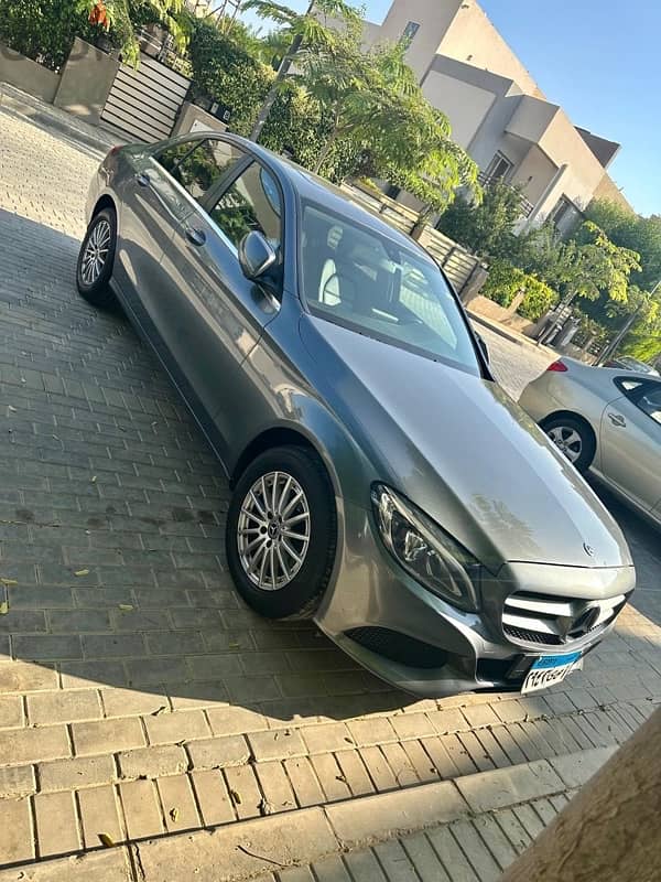 Mercedes-Benz C180 2018 5