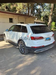 Audi Q7 2021 0