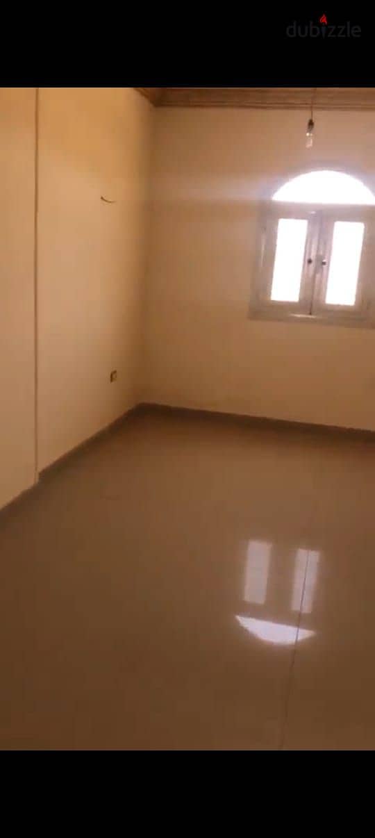 For rent, unfurnished apartment of 160 meters in Madinaty B7 - first residence - open view 12