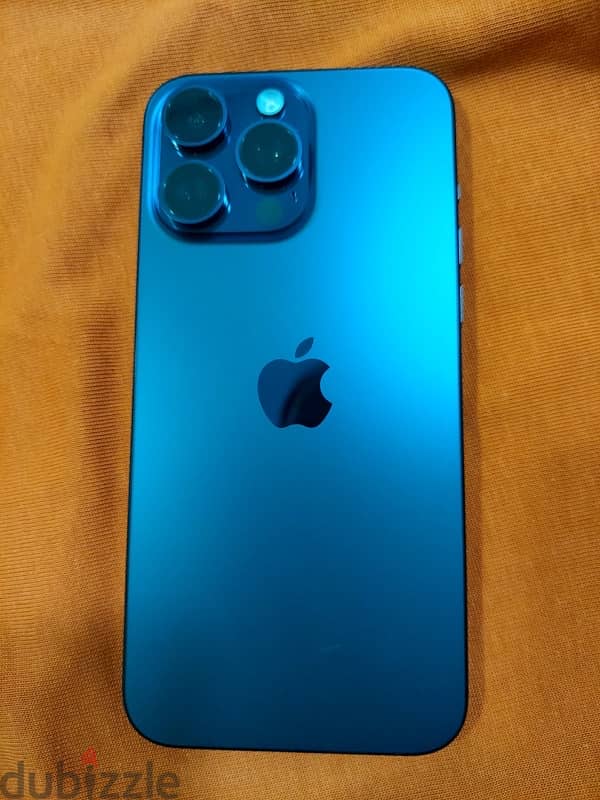 Iphone 15 pro max blue titanium 3