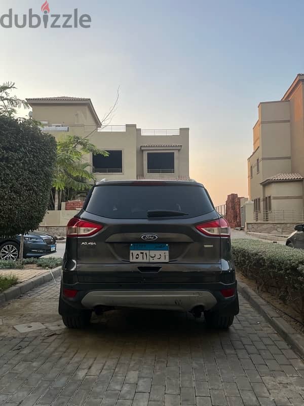 Ford Kuga 2015 4