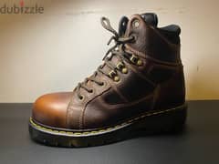 جزمه dr martens جديده 0