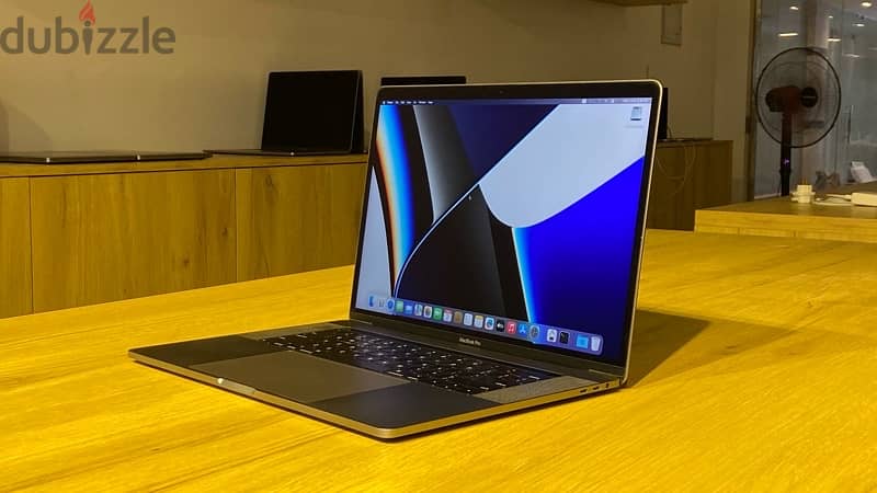 MacBook pro 2019 15inch 0