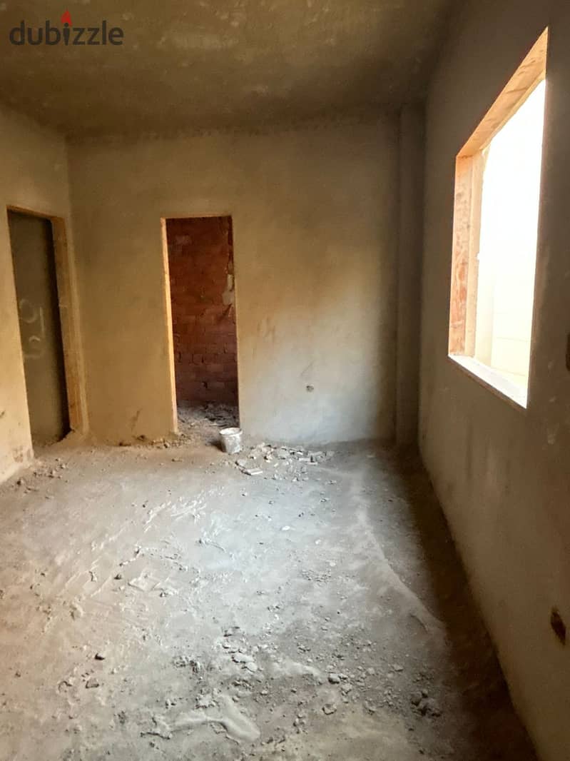 Apartment for sale in North Lotus Fifth settlement 165 m² semi-finished rear side apartment consisting of a reception, kitchen, 3 bedrooms and 2 bath 2