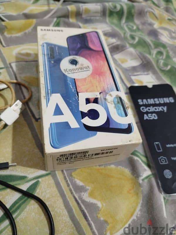 Samsung A50 4 ram /128gb معاه كل حاجته بدون عيوب ومغيرش اي حاجه 4