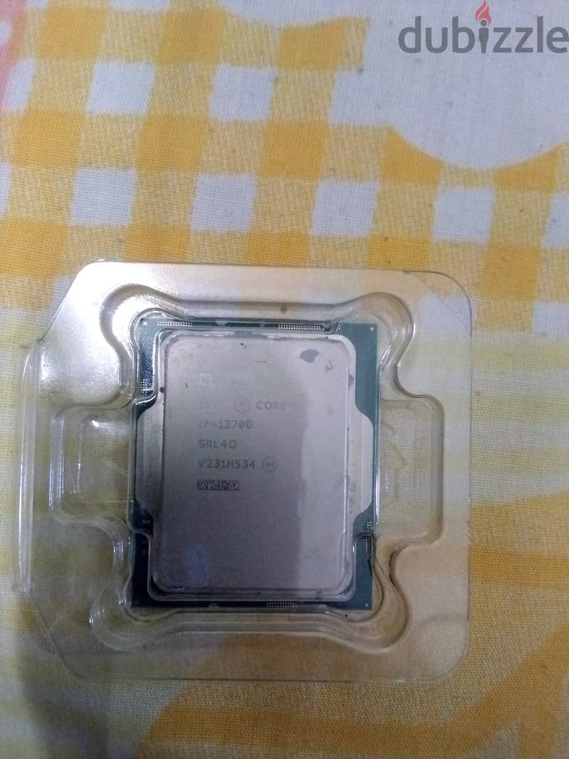 للبيع i7 12700 العادى 1