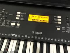 Piano Yamaha E363 0