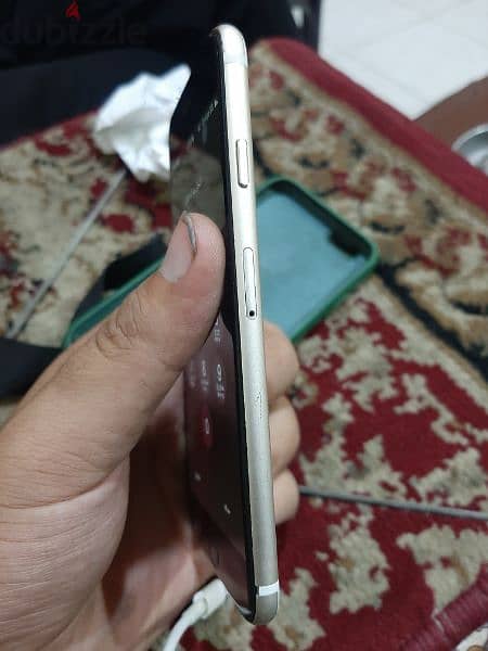 ايفون 6s خليجي 3