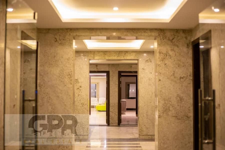 شقه للبيع فى موقع مميز فى الجولدن سكوير  Apartment for sale in prime location in Golden square 10