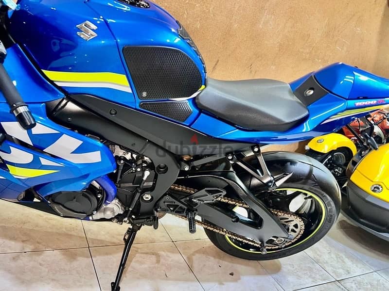 Suzuki gsxr RR سوزوكي جيكسر 1000 3