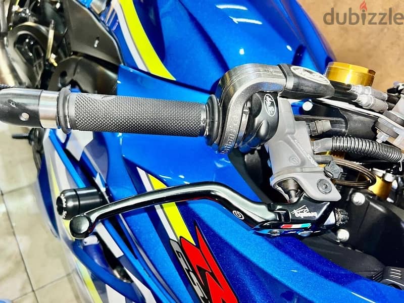 Suzuki gsxr RR سوزوكي جيكسر 1000 4