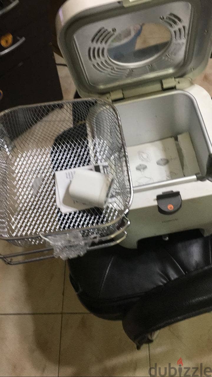 NEW AIR FRYER FROM GULF AREA FOR SALE WARRANTED 2