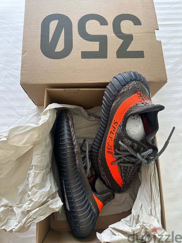 Brand new in box sneakers adidas Yeezy carbon beluga size 37 1/3 4