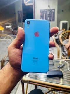 iPhone XR 256 b:80% الجهآز شريحتين  فاضي مش معه حاجه