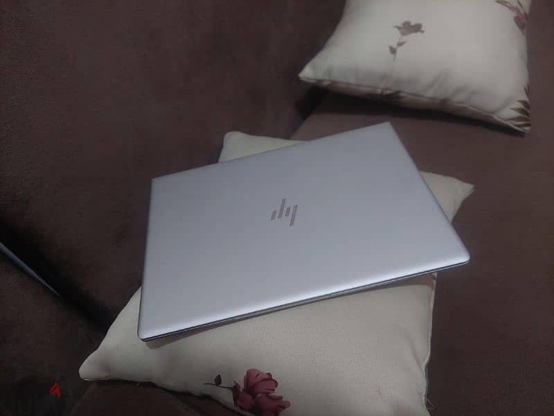 hp elitebook 840 g5 بطاريه خمس ساعات (شاشه تاتش) 1