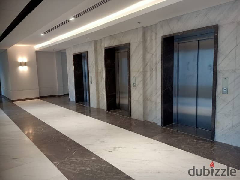 Administrative office for sale, 73, immediate receipt in installments, in the Smart Village next to Sheikh Zayed and near the 26th of July Corridor 14