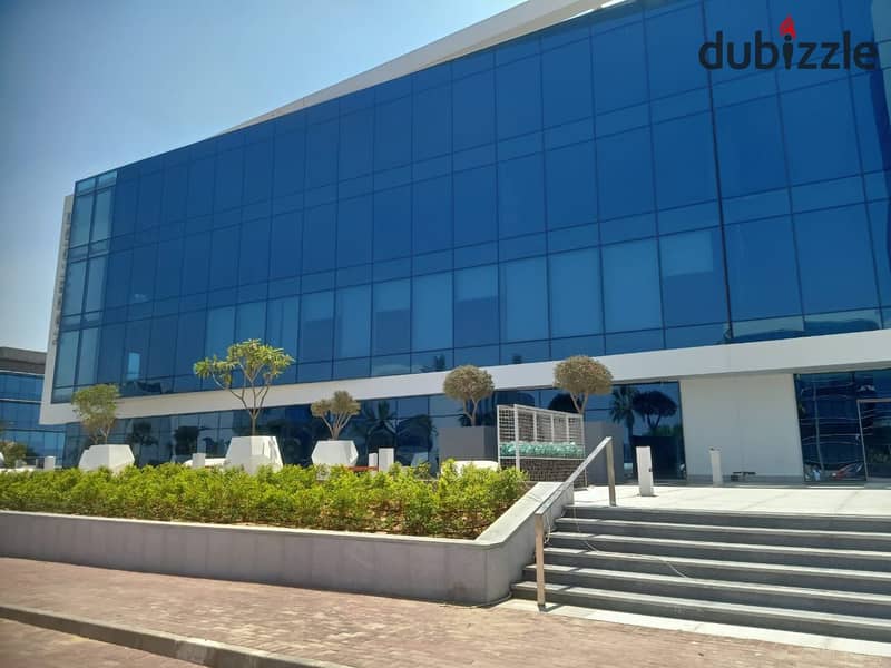 Administrative headquarters, immediate receipt in installments in the Smart Village, office for sale, 300 meters, next to Sheikh Zayed and near the 26 4