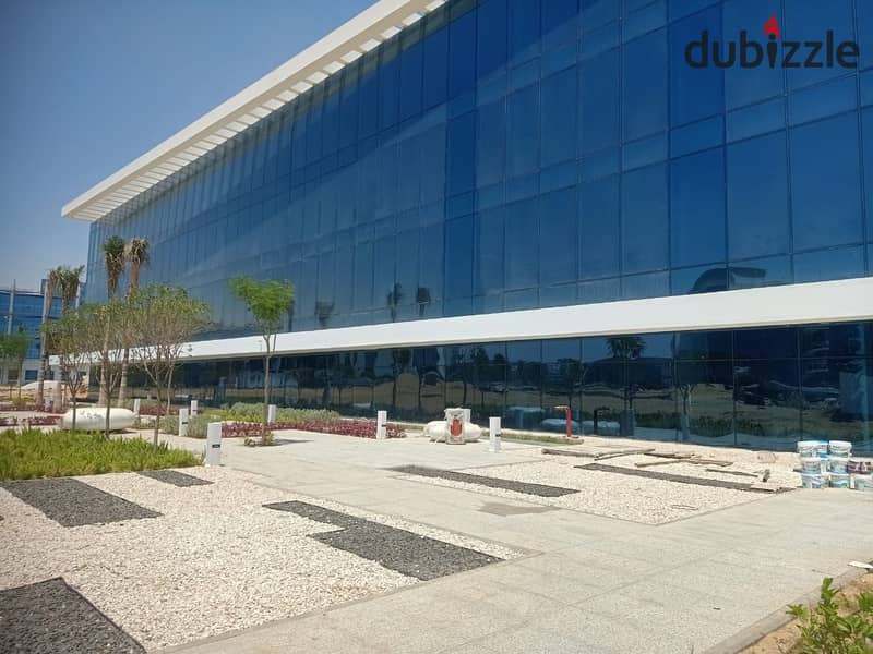 Administrative headquarters, immediate receipt in installments in the Smart Village, office for sale, 300 meters, next to Sheikh Zayed and near the 26 14