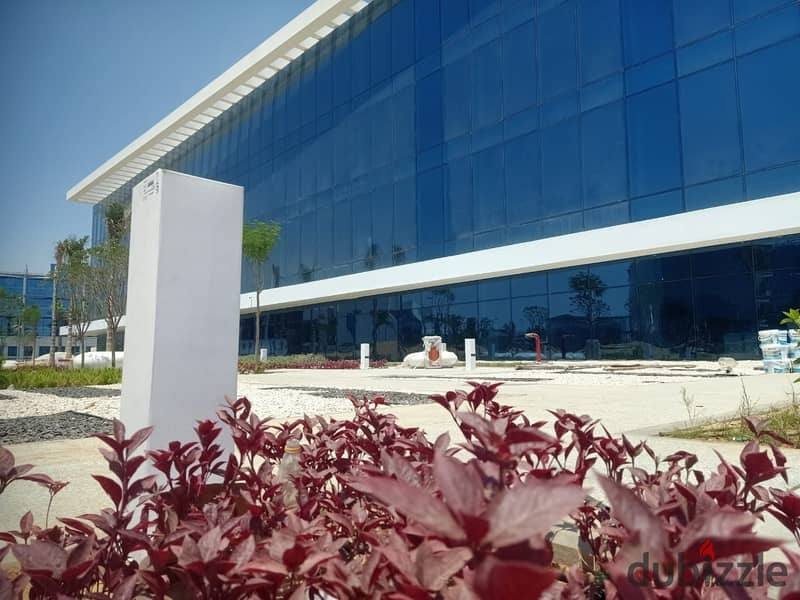 For sale, an administrative office of 146 meters, immediate receipt in installments, in the Smart Village next to Sheikh Zayed and near the 26th of Ju 4