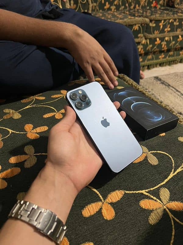 iphone 12 pro max 265gb نسخة الشرق الأوسط 1