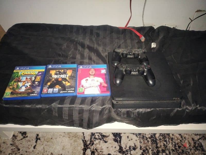 Play Station 4 slim Hard 1TB 3