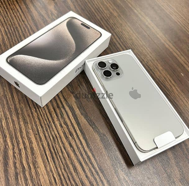 شريحتين IPhone 15 Pro max ذاكرة512 بطاريه 100 ضمان سارى 0