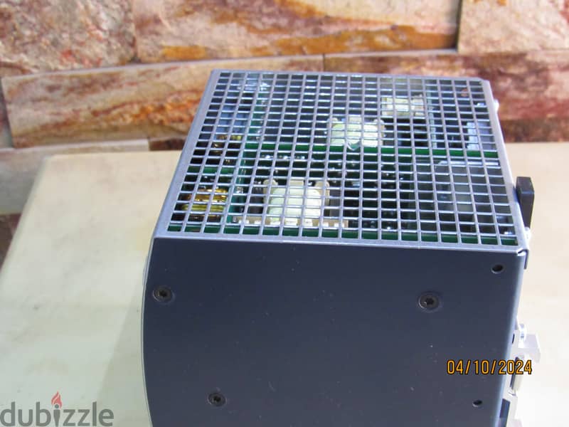 Emerson Bulk Power Supply AC/DC 24 VDC 40 A 4