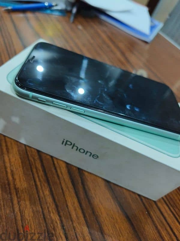 شارحتين iphone 11 ايفون ١١ 3