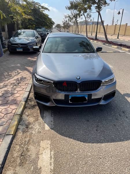 BMW 530i M Sport Black Edition 1