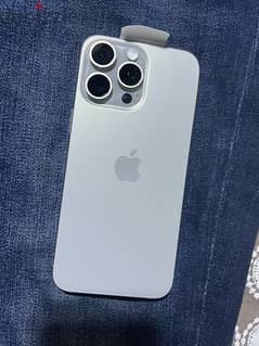 IPhone 15 pro Max - خطين