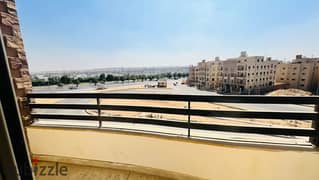 Distinctive Apartment with a Wonderful View Directly on Al-Nawadi Street