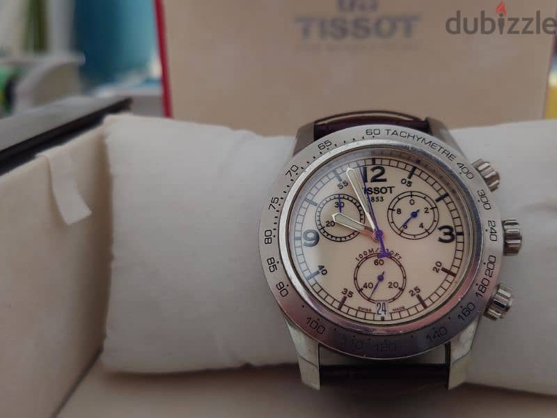 Tissot watch, V8 with brand original straps- Swiss made 3