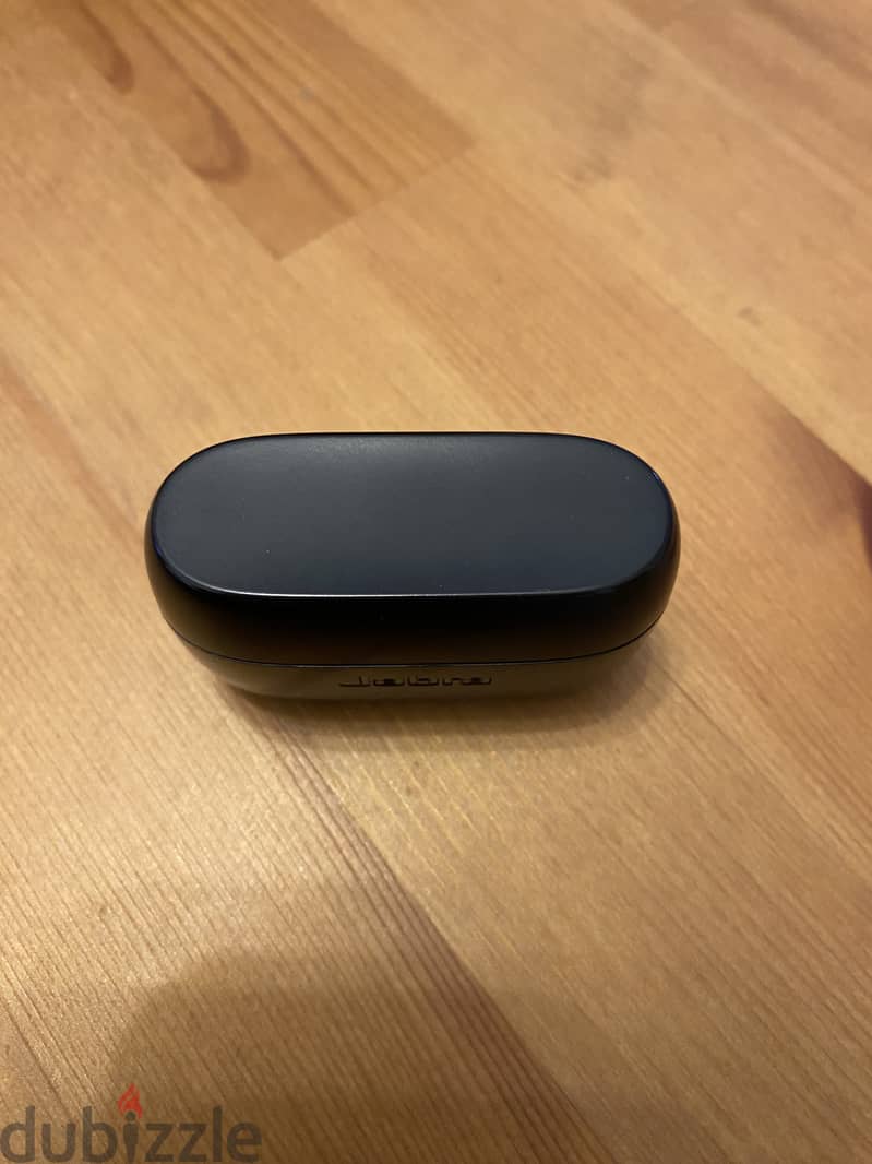 Jabra Elite 75T charging case and left earbud only 2