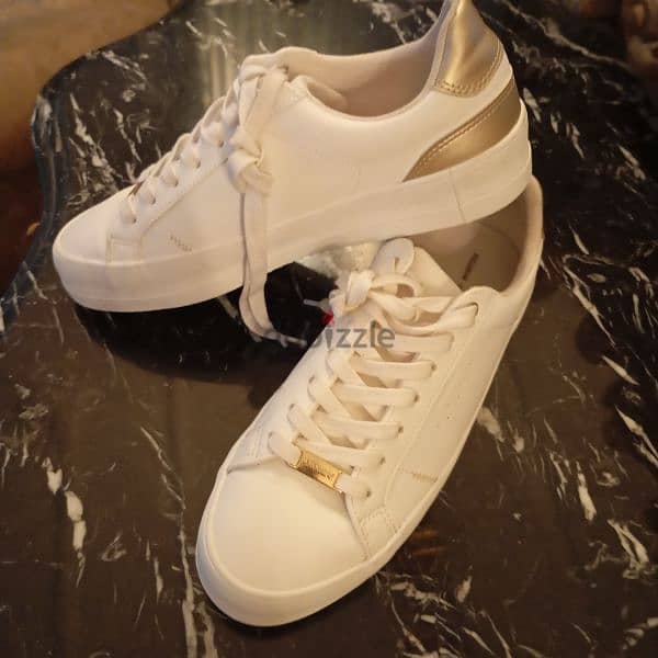 New pull & bear sneakers size 40 for women 2