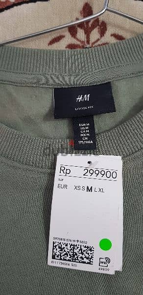 تيشرت ثقيل مبطن ماركة H&M جديد يالتكت 1