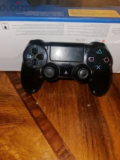 Sony Play Station 4 with Controler 0